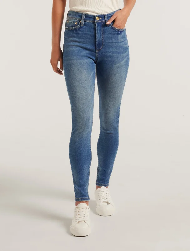 Nala Mid-Rise Skinny Jeans