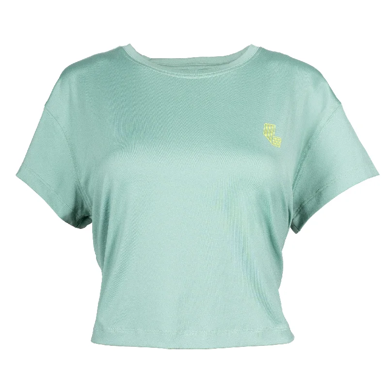 Plus Size Women T Shirt for a Comfortable and Flattering FitLIV Golf | Women's Crop Tee