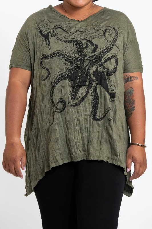 Crew Neck Women T Shirt with a Timeless DesignWomens Octopus Loose V Neck T-Shirt in Green