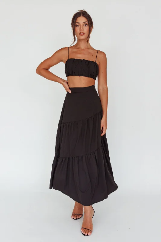 Long - Sleeve Women Dress in Velvet for a Luxurious Winter LookBondi Waist Tie Maxi Skirt Black