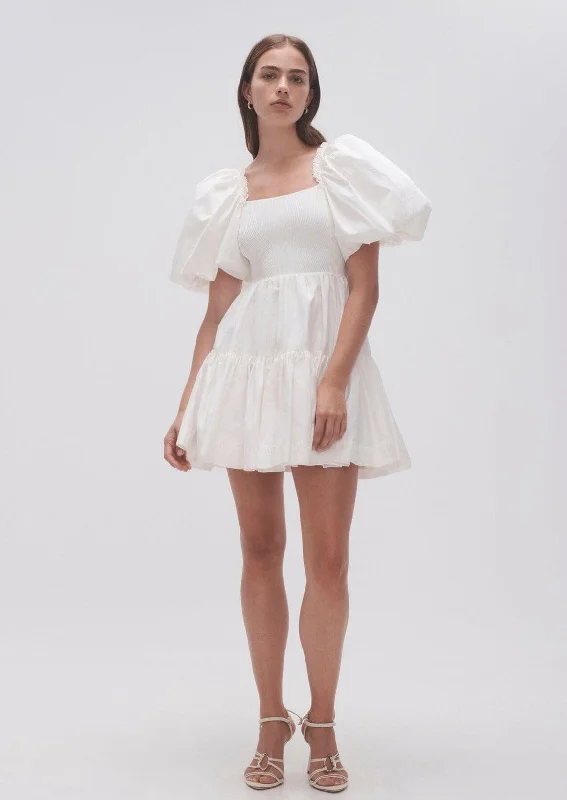 Pleated Women Dress with a Timeless and Elegant TextureCasa Puff Sleeve Mini Dress - White