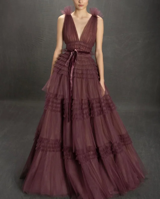 Sheath Women Dress with a Tailored Fit for a Professional LookDark Magenta Ruffled Gown