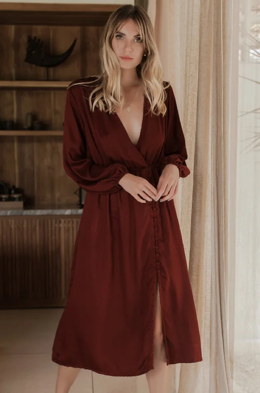 Empire Waist Women Dress to Accentuate the Bust and Conceal the WaistGreta Long Sleeve Midi Dress