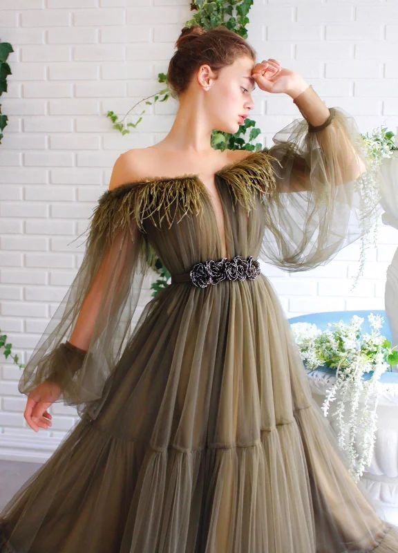 Backless Women Dress for a Sexy and Alluring Look at Evening EventsLily Pretty Feathered Gown