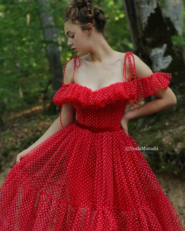 Pleated Women Dress with a Timeless and Elegant TexturePolka Dots Amour Gown