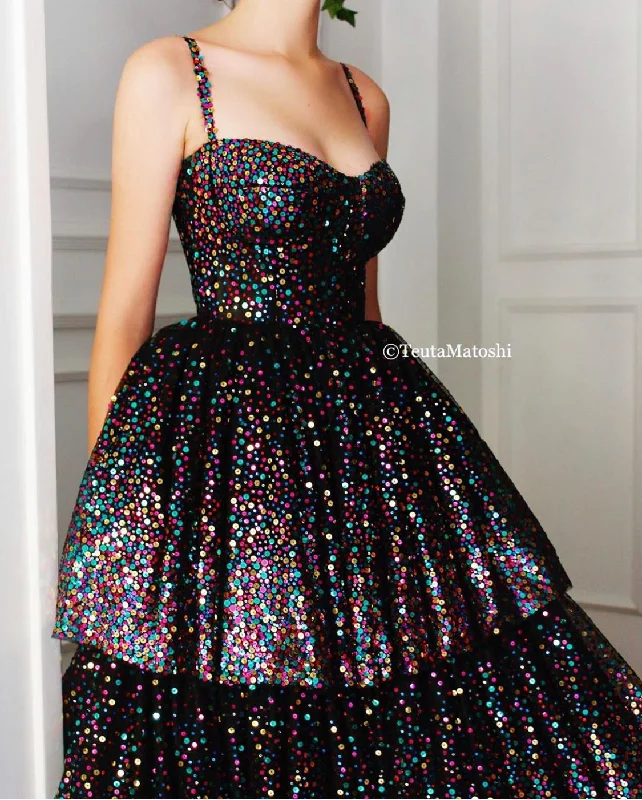 Empire Waist Women Dress to Accentuate the Bust and Conceal the WaistPrismatic Overlay Lust Gown