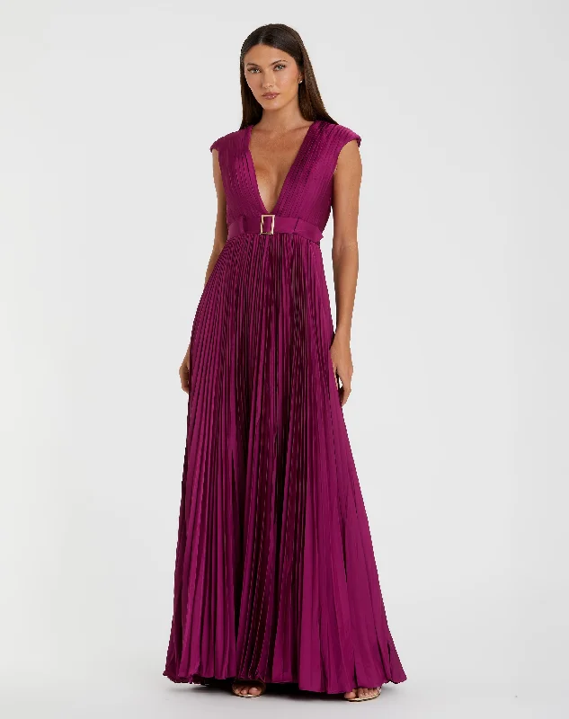 Mermaid - Style Women Dress with a Fitted Silhouette for Special OccasionsPleated Plunge Neck Belted A Line Gown