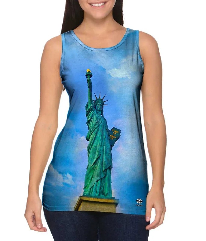 Mock Neck Women's Performance Tank Tops for CyclingStatue Of Liberty Pride