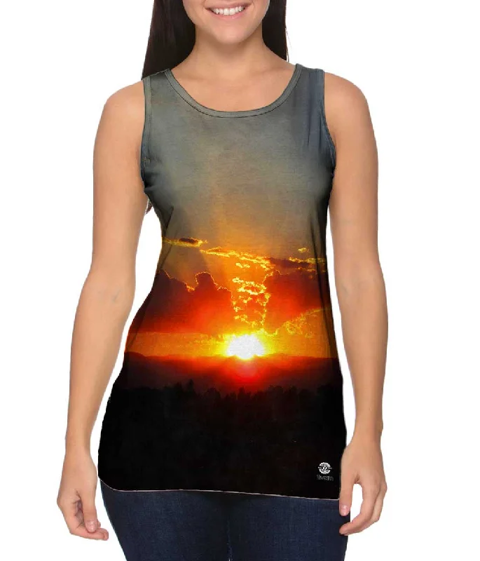 Women's Cropped Tank Tops with Vintage Band LogosSunset Over The Mountains