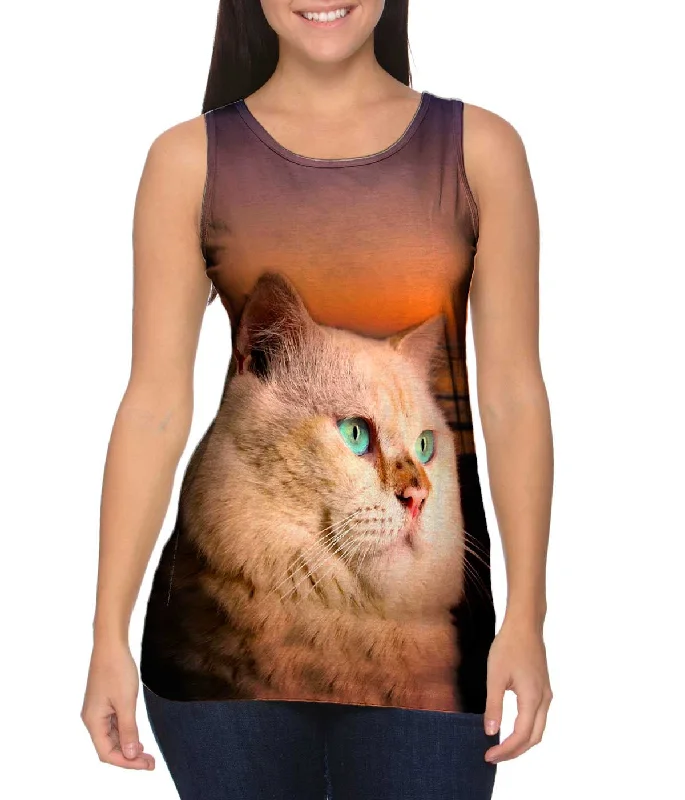 Plunge Neck Women's Seamless Tank Tops for a Smooth FitSunset Persian Cat